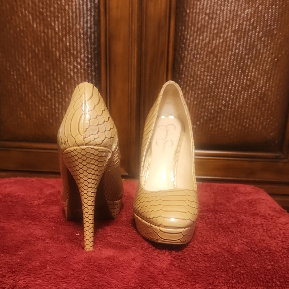 Jessica Simpson Textured Tan Heels